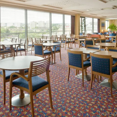 Express Centre By Ihg