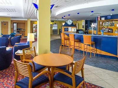 Отель Express Centre By Ihg 3*