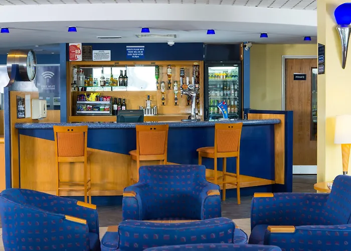 Express Centre By Ihg 3*