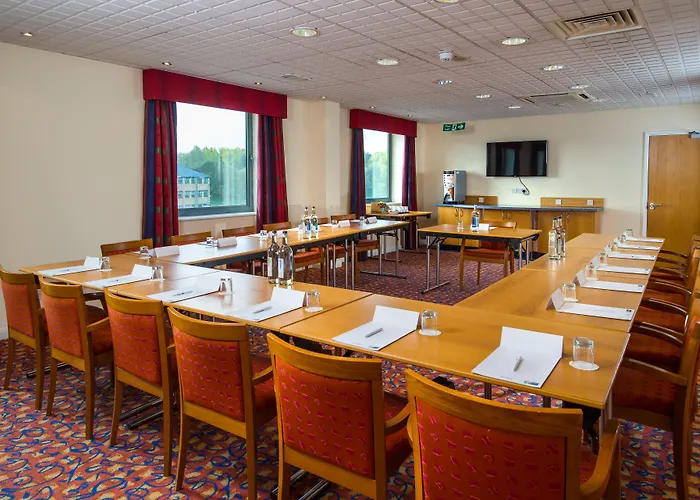 Express Centre By Ihg Hotel