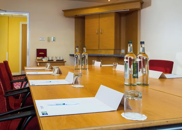 Express Centre By Ihg