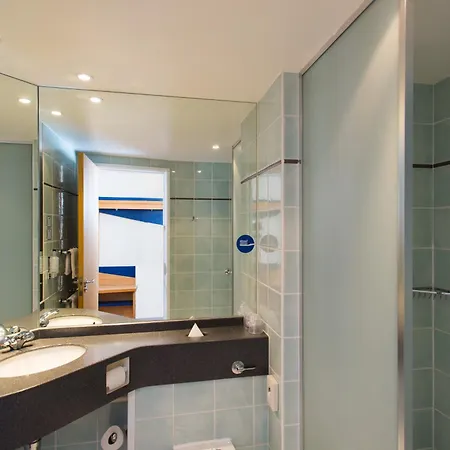 Express Centre By Ihg Hotell