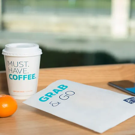 Express Centre By Ihg Hotel 3*