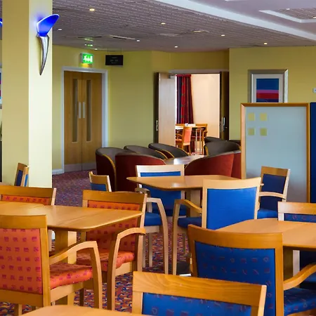 Express Centre By Ihg Hotel
