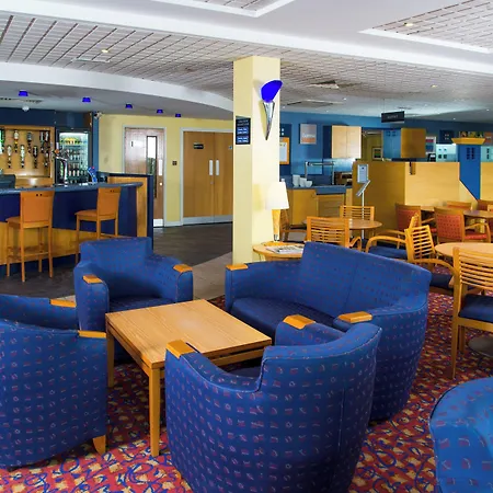 Hotell Express Centre By Ihg
