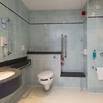 Express Centre By Ihg Hotel